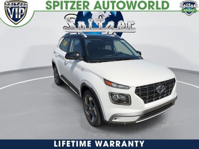 New 2026 Hyundai Venue SEL FWD image 3