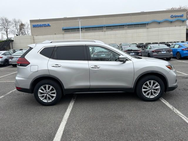 Used 2018 Nissan Rogue SV image 9