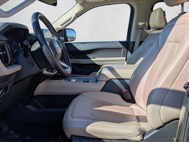 Used 2024 Ford Expedition Max Limited image 16