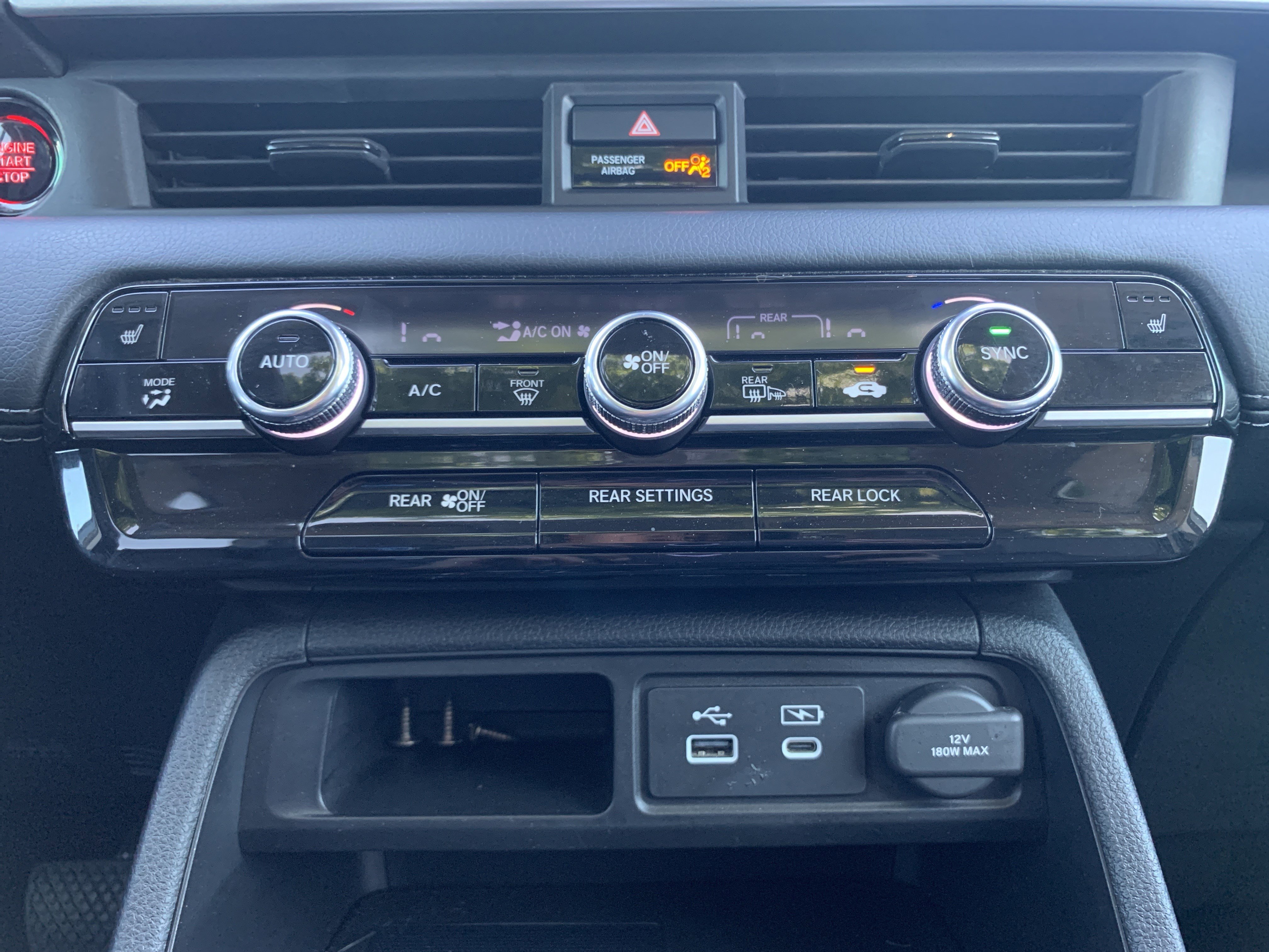 Used 2025 Honda Pilot Touring image 29