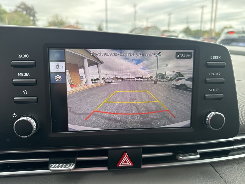 Used 2025 Hyundai Elantra SE w/ Cargo Package image 22