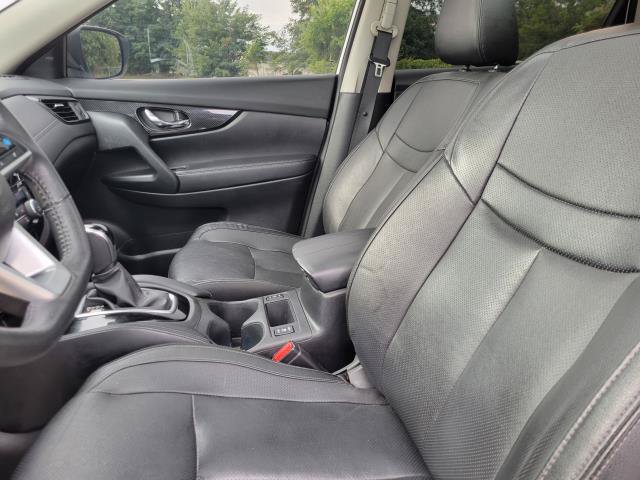 Used 2020 Nissan Rogue SL AWD/4WD image 18