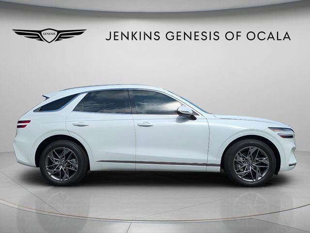 Used 2025 Genesis GV70 2.5T w/ Select Package AWD/4WD image 2
