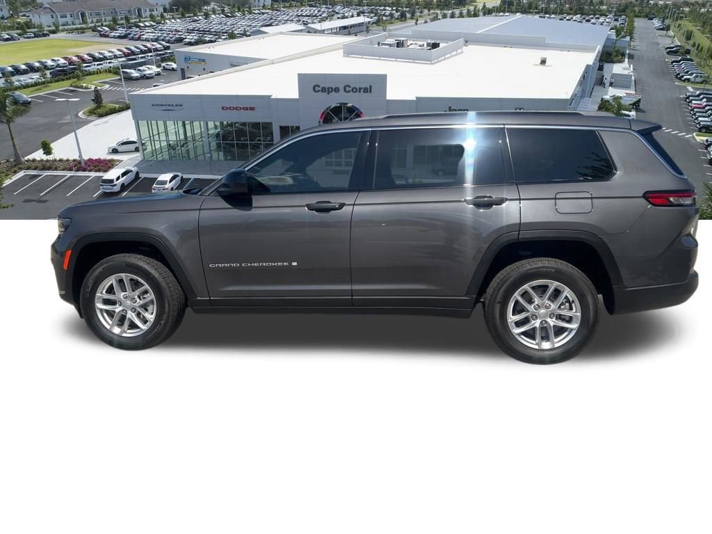 Used 2024 Jeep Grand Cherokee L Laredo RWD image 31