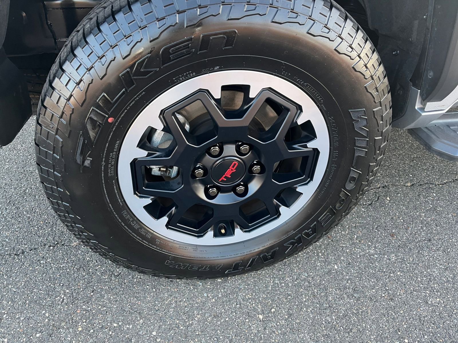 Used 2025 Toyota 4Runner TRD Off-Road image 29