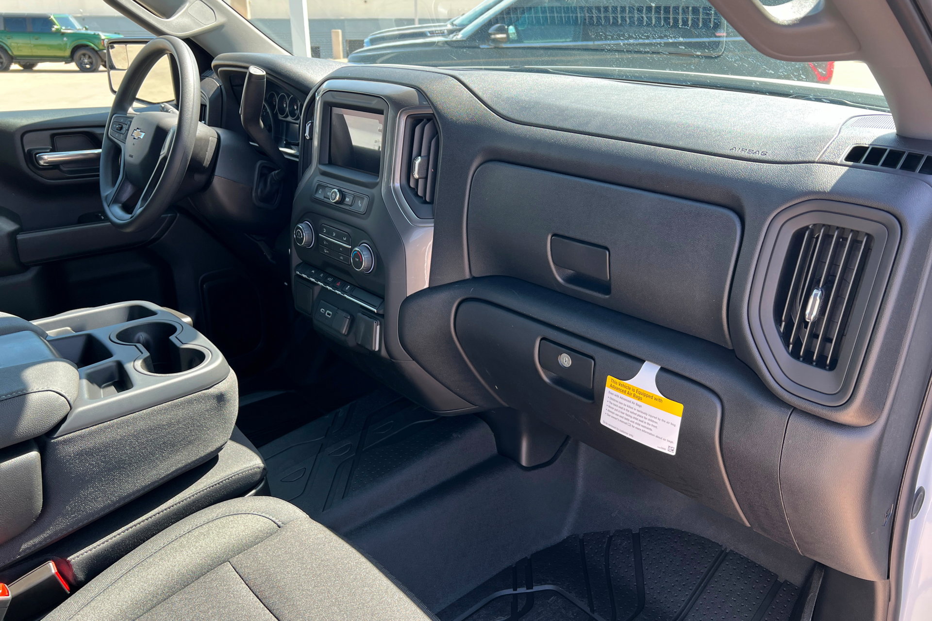 New 2026 Chevrolet Silverado 1500 Custom w/ LPO, Dark Essentials Package AWD/4WD image 24
