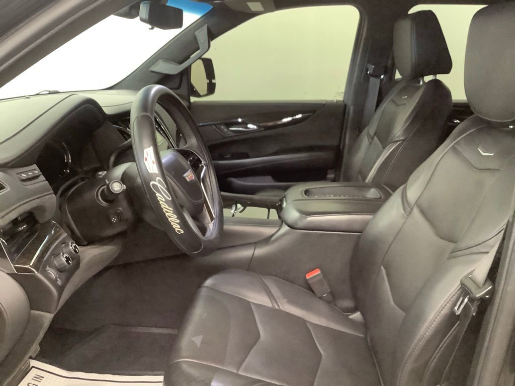 Used 2018 Cadillac Escalade Platinum image 13