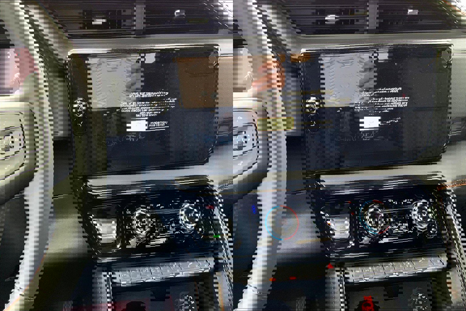 New 2025 GMC Sierra 1500 AT4 w/ AT4 Premium Package image 17