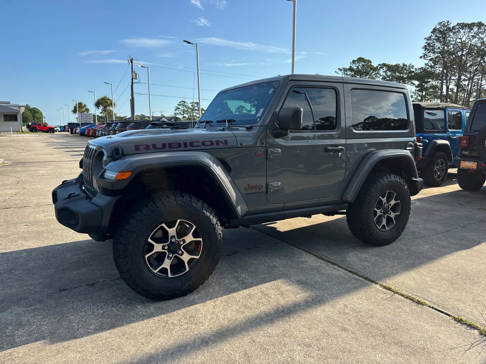 Used 2019 Jeep Wrangler Rubicon w/ Steel Bumper Group AWD/4WD image 7