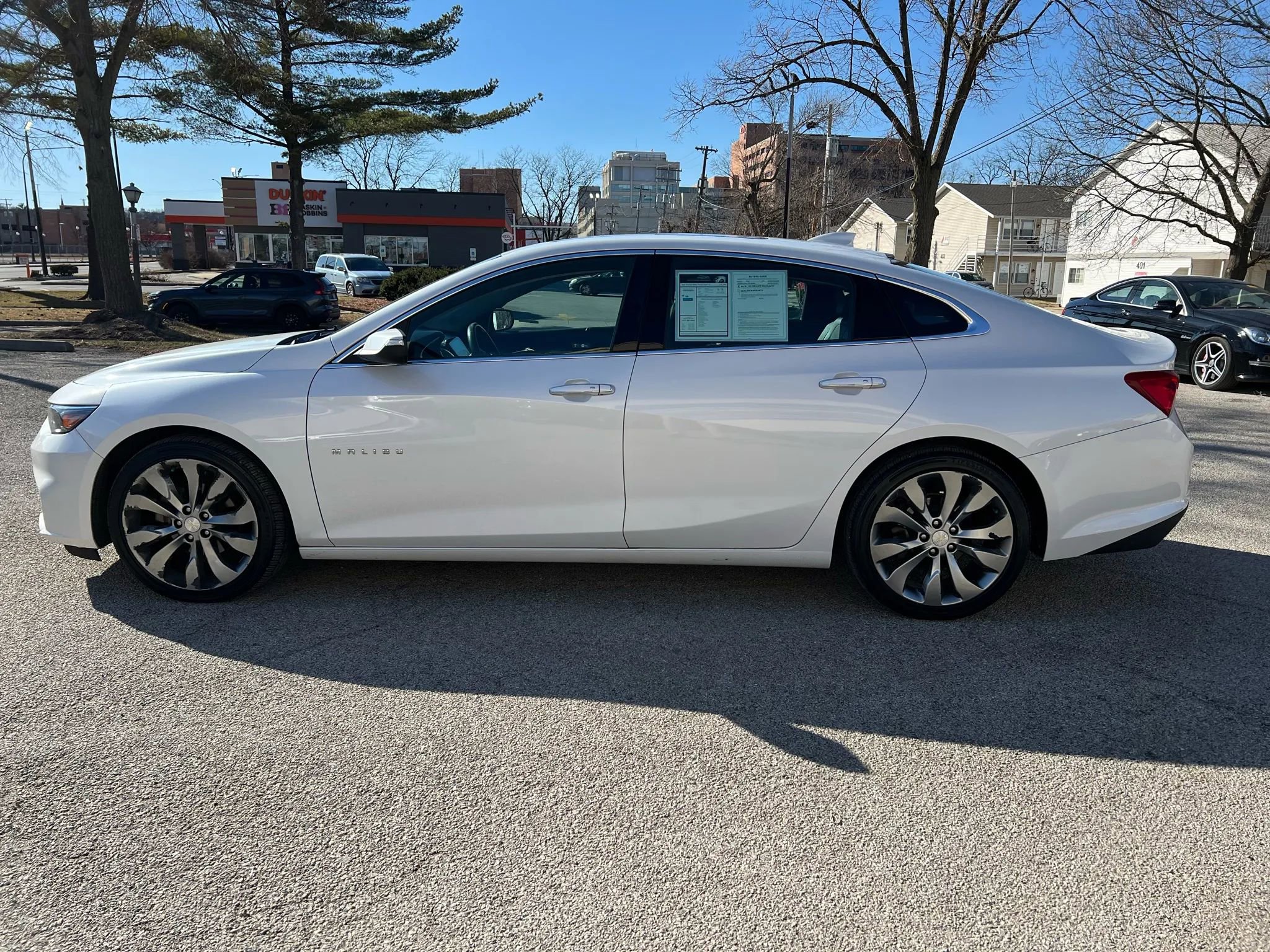 Used 2016 Chevrolet Malibu Premier w/ Driver Confidence Package image 4