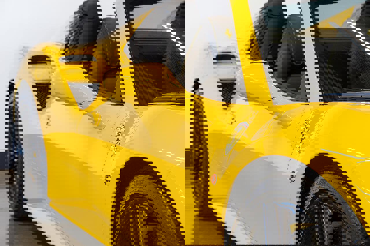 Used 2018 Ferrari 488 Spider image 25