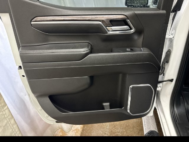 Used 2023 Chevrolet Silverado 1500 LTZ AWD/4WD image 24