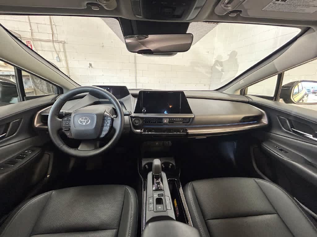 Used 2023 Toyota Prius XLE FWD image 10