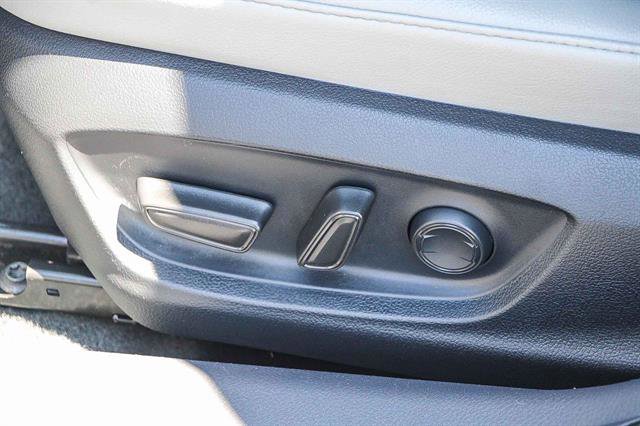 Used 2023 Toyota Camry XSE image 16