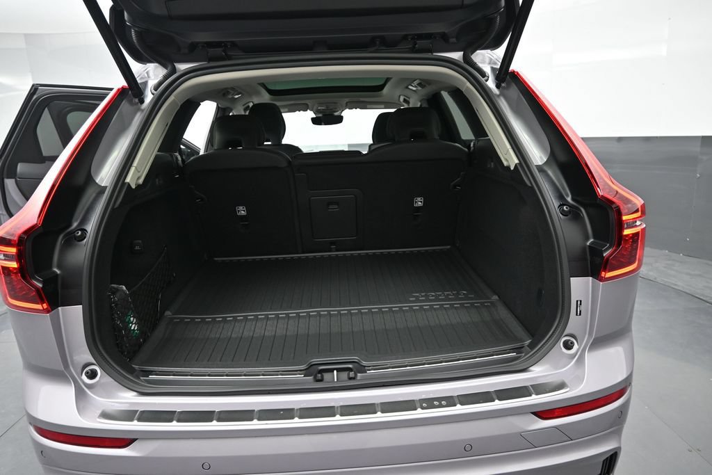 New 2027 Volvo XC60 T8 Ultra AWD/4WD image 15