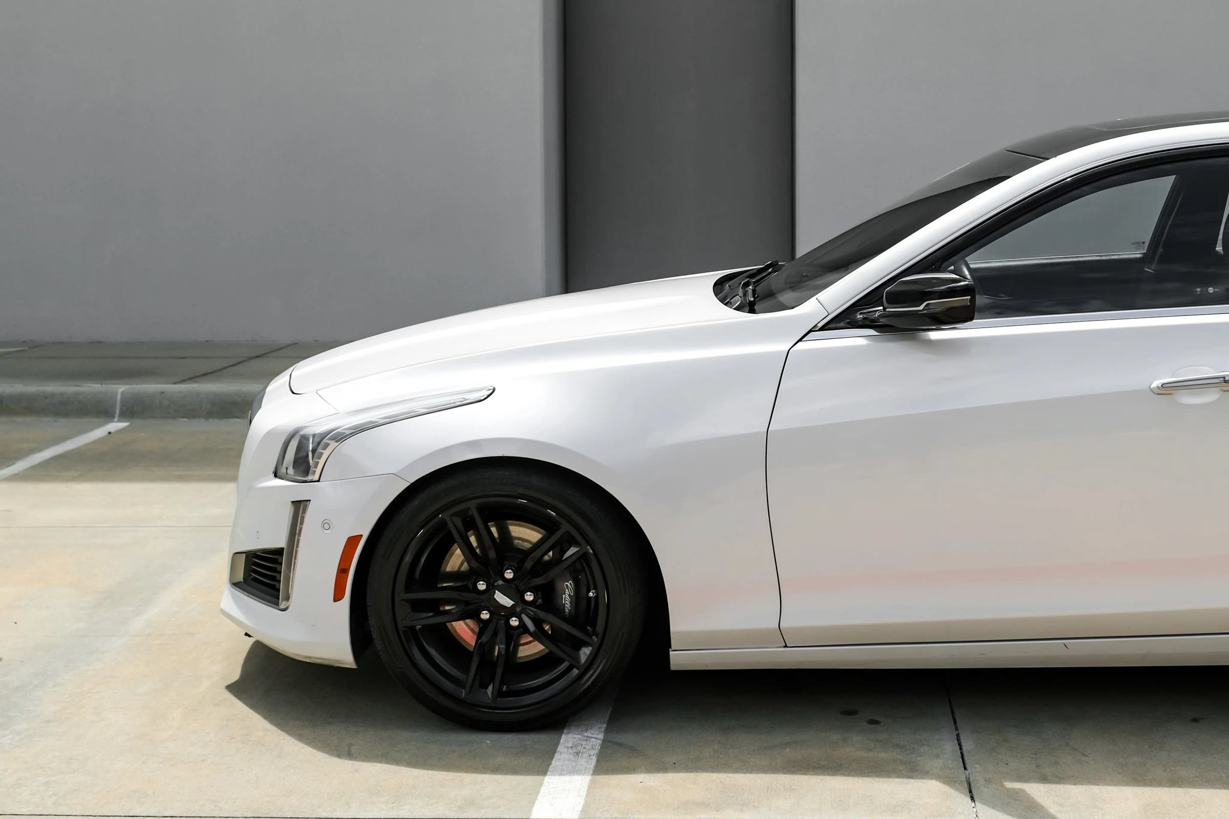 Used 2018 Cadillac CTS Vsport Premium Luxury RWD image 9