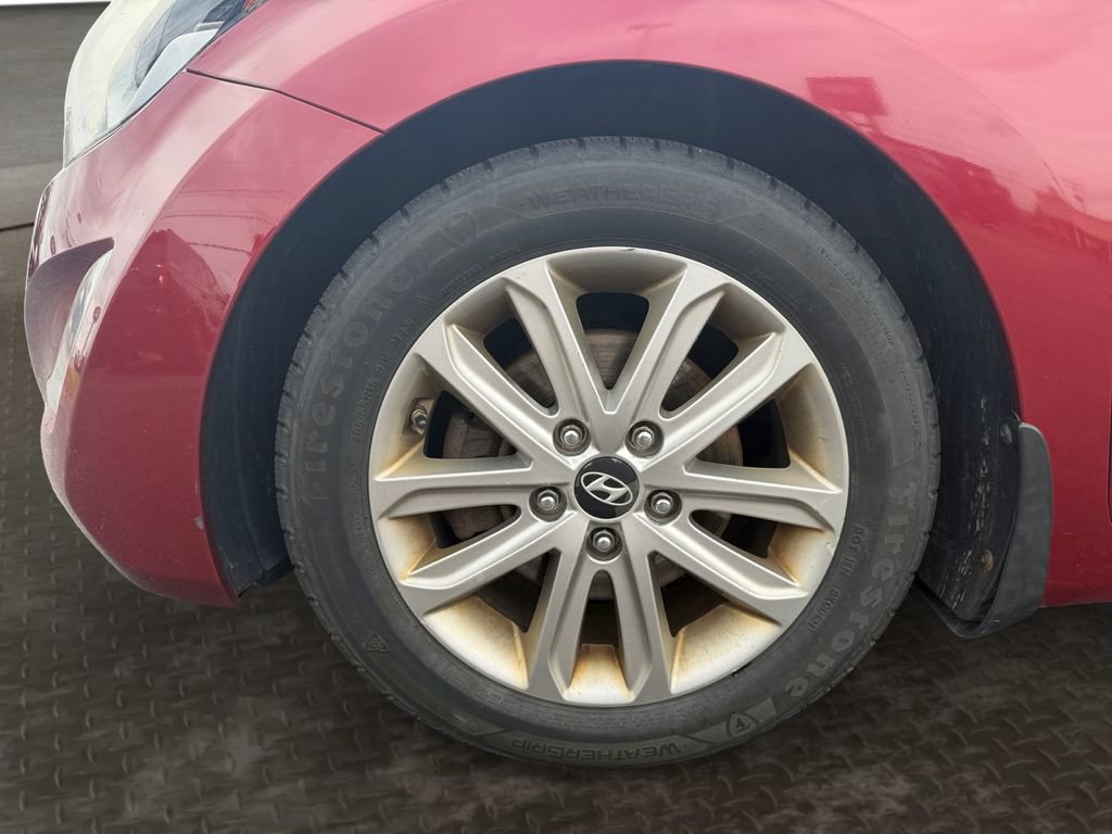 Used 2015 Hyundai Elantra SE w/ Option Group 02 FWD image 9