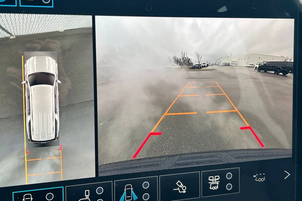 New 2026 GMC Yukon XL Denali w/ Denali Reserve Package image 18