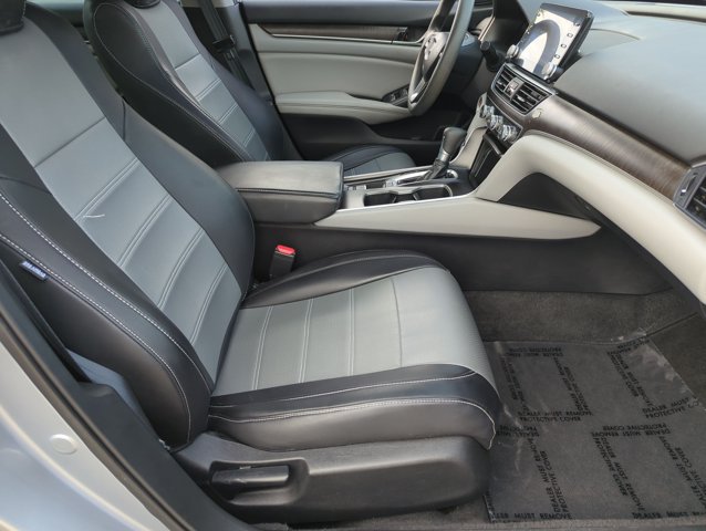 Used 2020 Honda Accord EX image 19