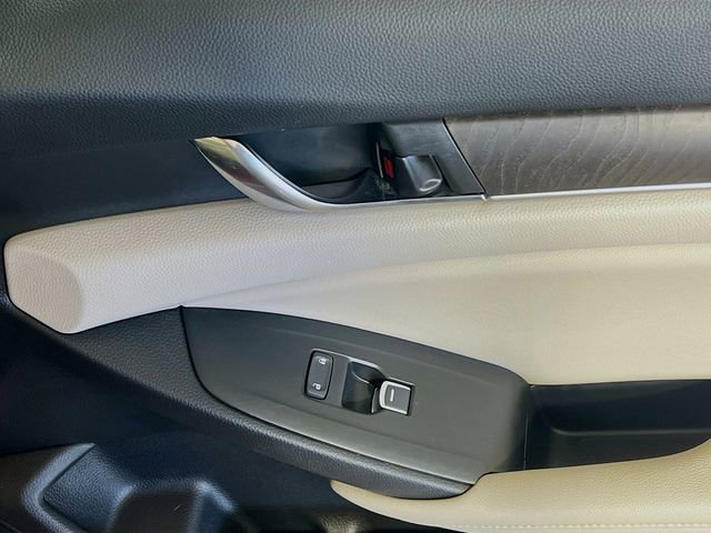 Used 2021 Honda Accord EX-L image 32