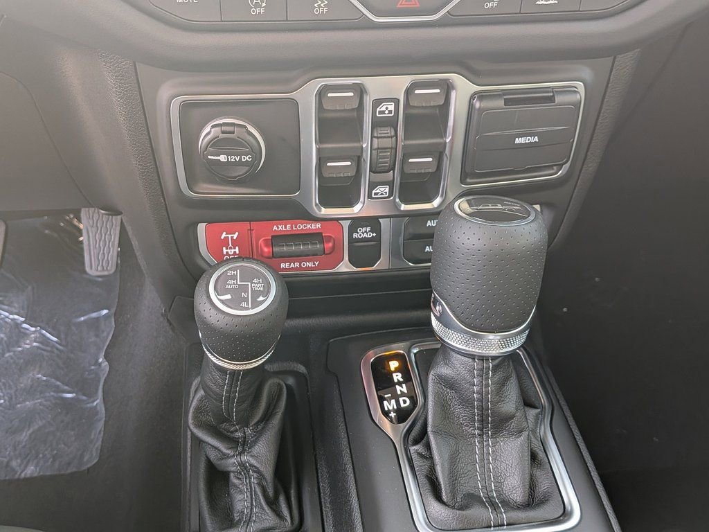 New 2026 Jeep Gladiator Mojave image 19