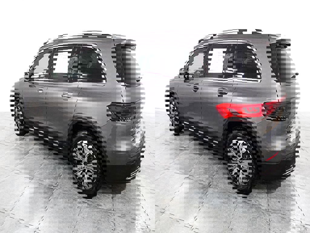 Used 2023 Mercedes-Benz EQB 300 4MATIC w/ Exclusive Package image 4