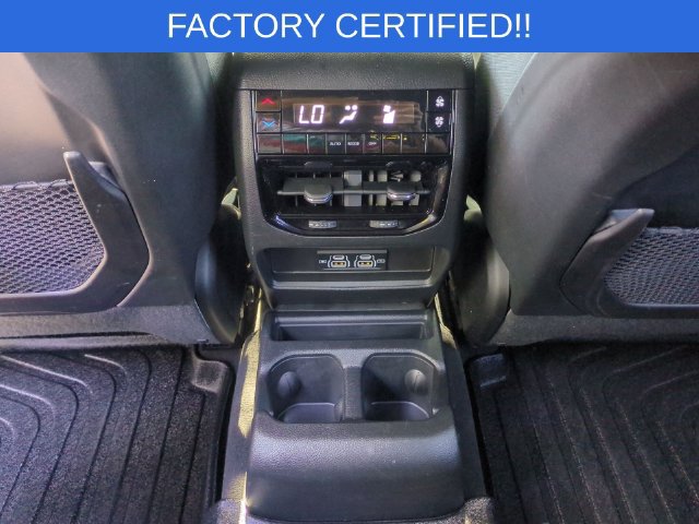 Certified 2024 Jeep Grand Cherokee L Laredo RWD image 33