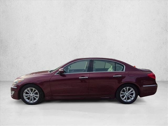 Used 2013 Hyundai Genesis 3.8 RWD image 8