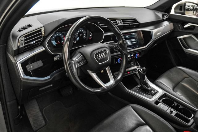 Used 2022 Audi Q3 2.0T Premium AWD/4WD image 3