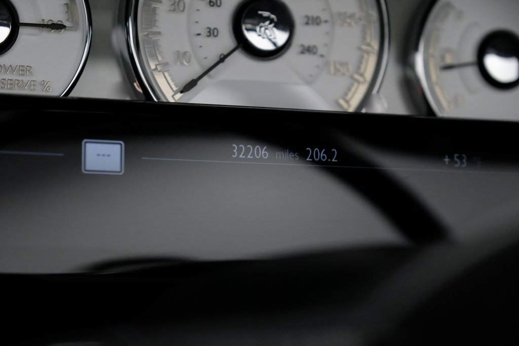 Used 2018 Rolls-Royce Dawn image 21
