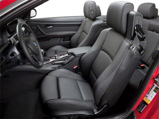 Used 2013 BMW 335i Convertible image 9