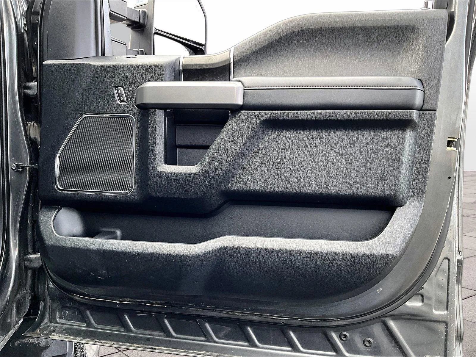 Used 2019 Ford F250 Platinum w/ Platinum Ultimate Package image 24