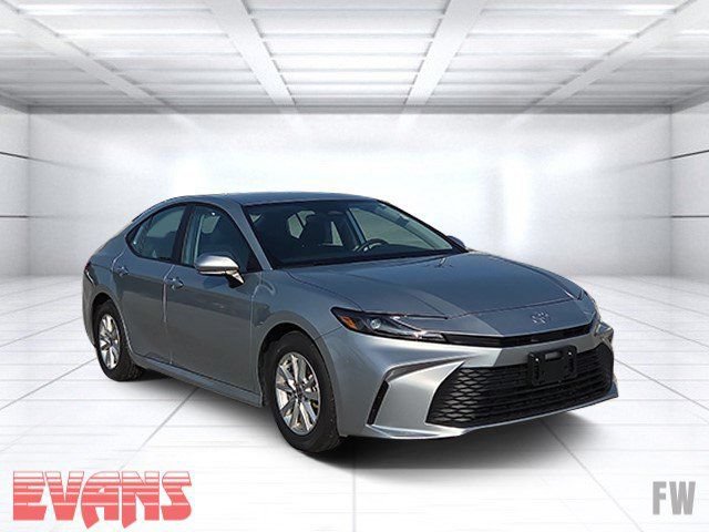 Used 2025 Toyota Camry LE FWD image 1
