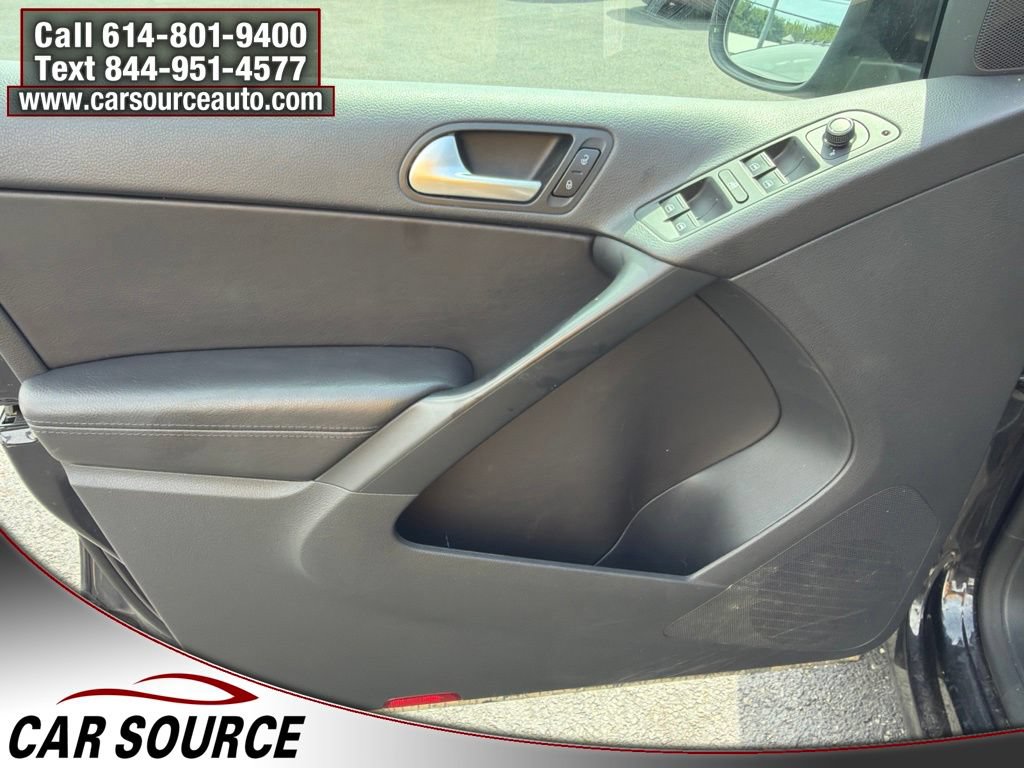 Used 2016 Volkswagen Tiguan S FWD image 15
