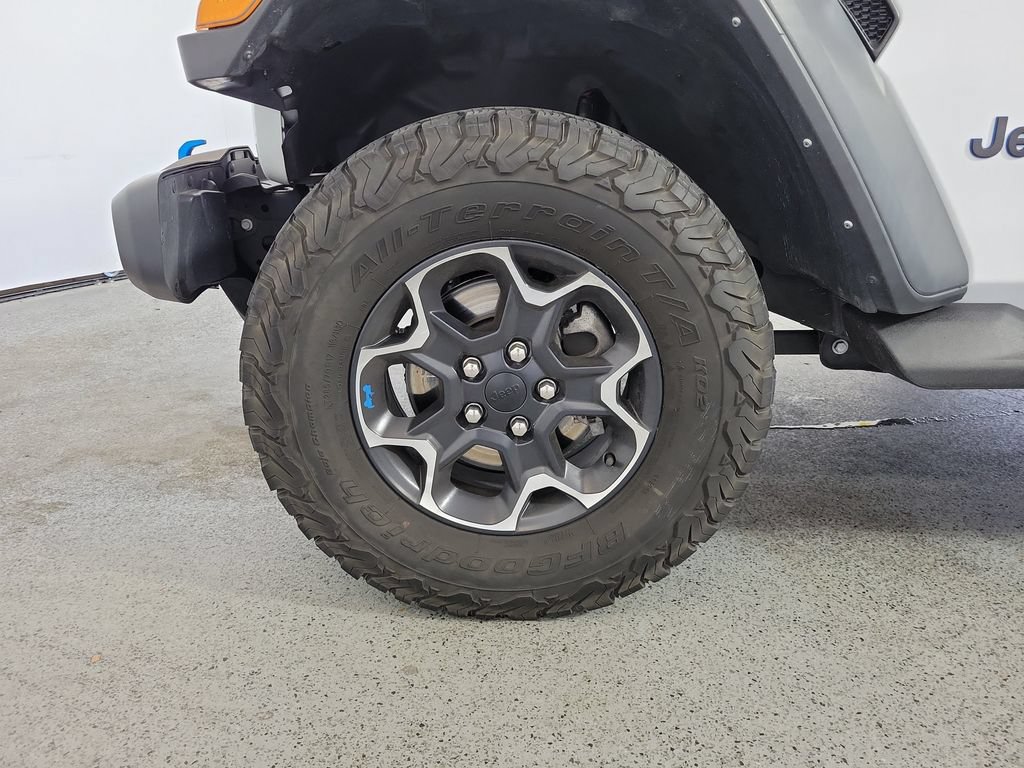 Used 2022 Jeep Wrangler Unlimited Rubicon 4xe AWD/4WD image 9