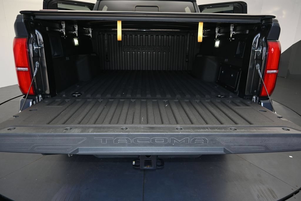 Used 2025 Toyota Tacoma TRD Off-Road w/ TRD Off Road Upgrade Package AWD/4WD image 11