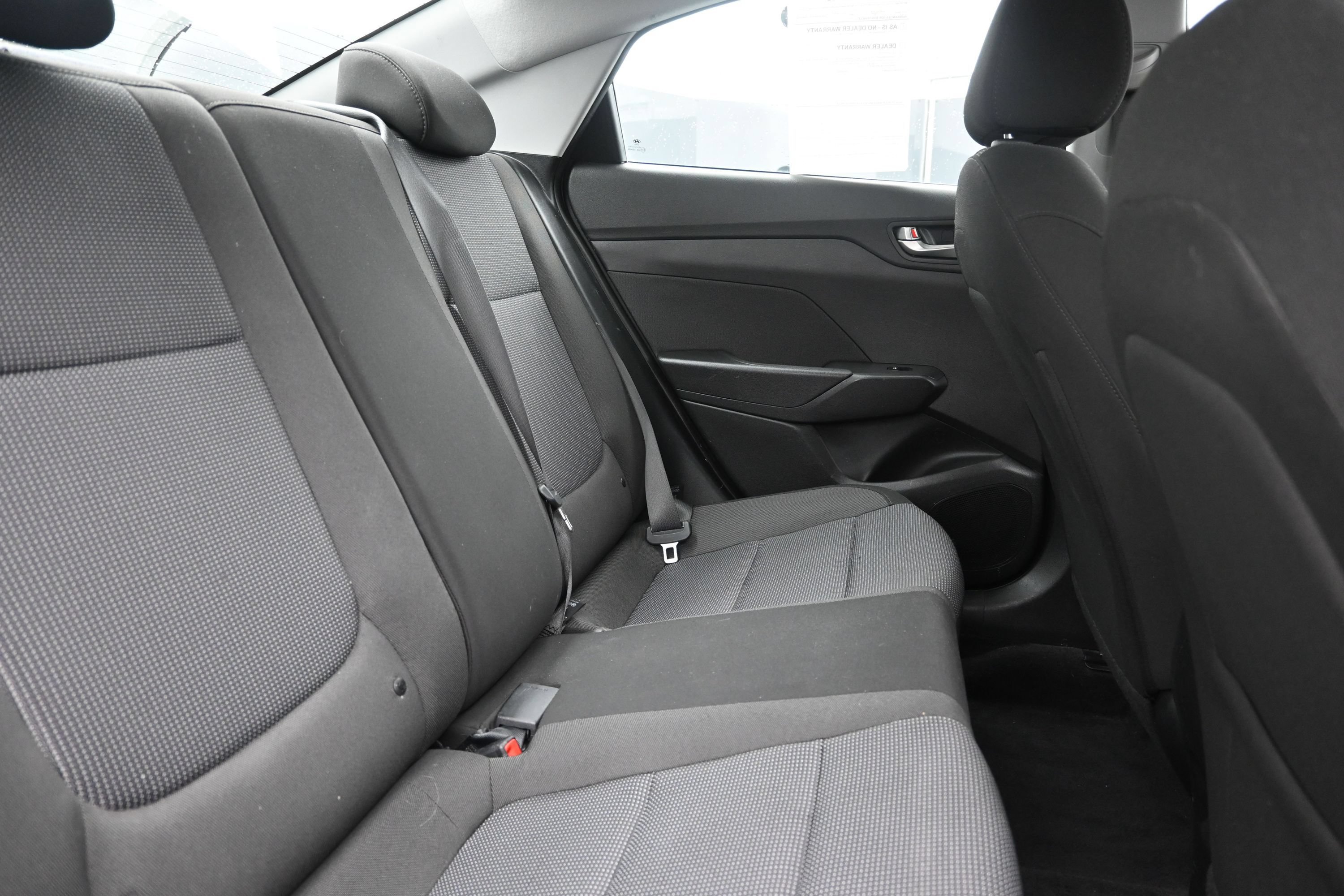 Used 2022 Hyundai Accent SEL FWD image 25