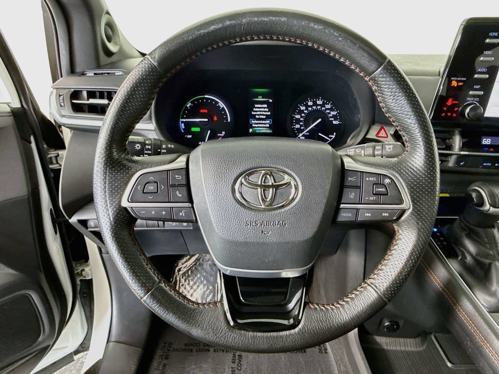 Used 2021 Toyota Sienna XSE w/ XSE Plus Package AWD/4WD image 13