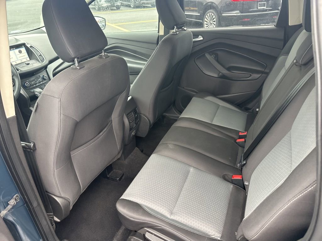 Used 2019 Ford Escape SE image 9