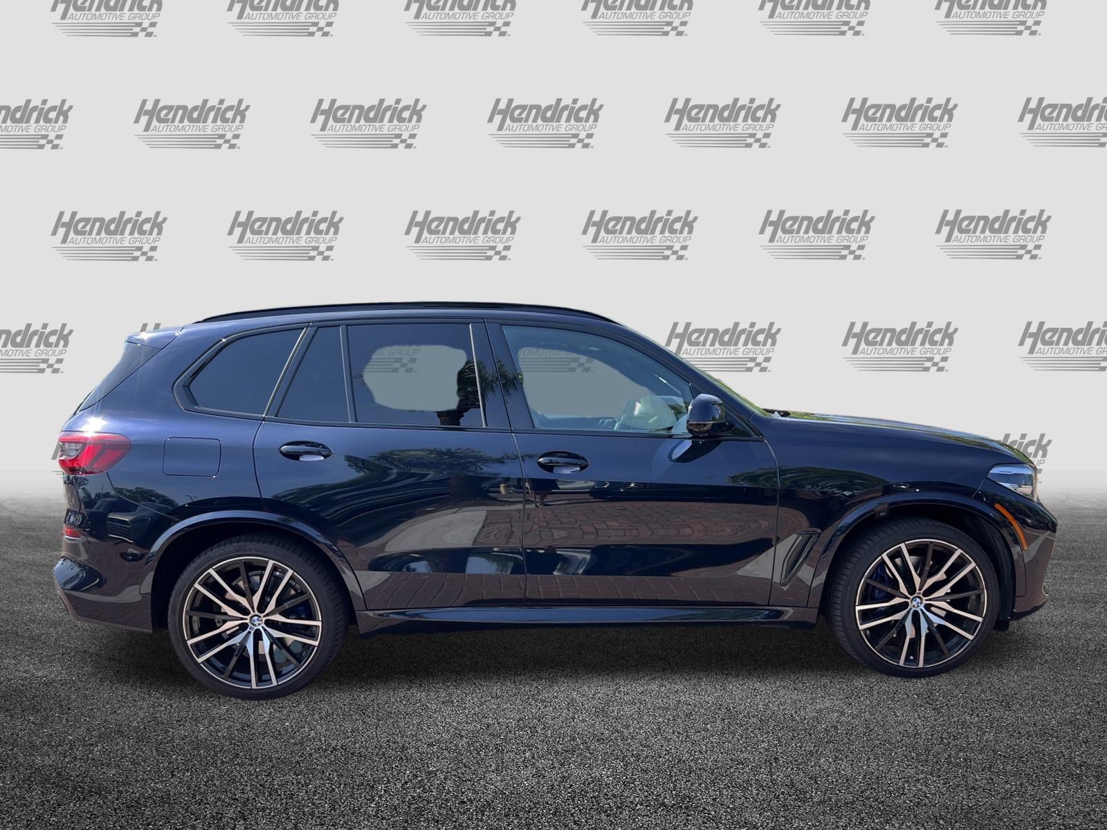 Used 2022 BMW X5 M50i w/ Premium Package AWD/4WD image 11