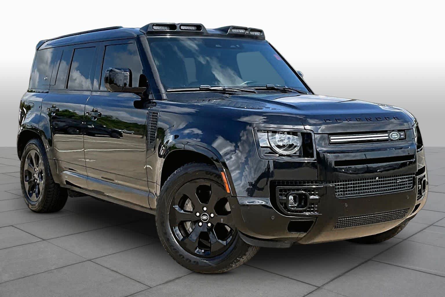 Used 2022 Land Rover Defender 110 X-Dynamic SE AWD/4WD image 3
