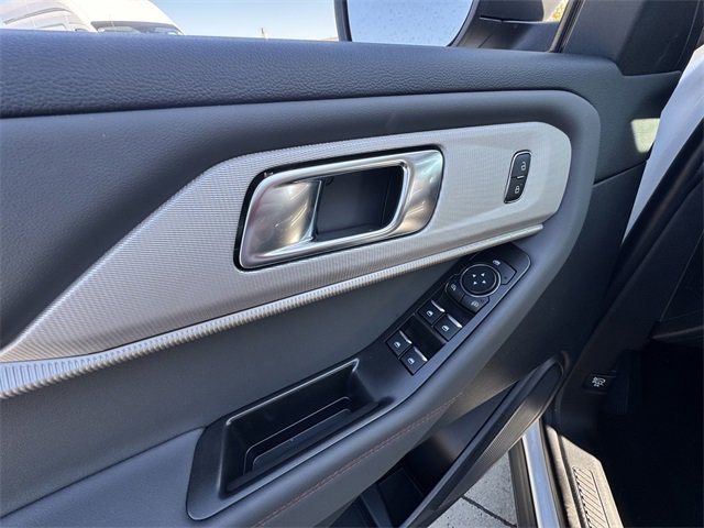 New 2026 Ford Explorer Active w/ Active Comfort Package image 24