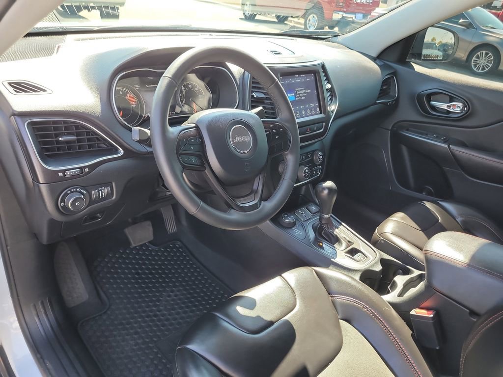 Certified 2022 Jeep Cherokee Trailhawk image 17