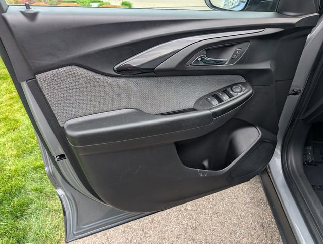 Used 2023 Chevrolet TrailBlazer LT w/ Convenience Package AWD/4WD image 10