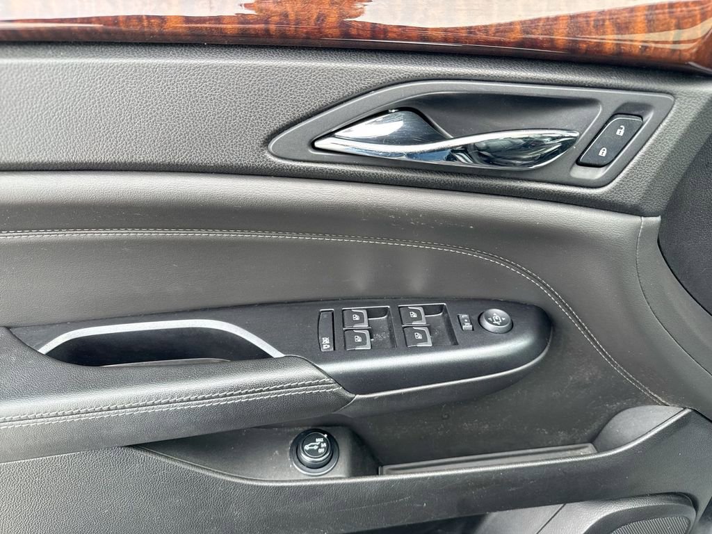 Used 2014 Cadillac SRX Luxury image 21