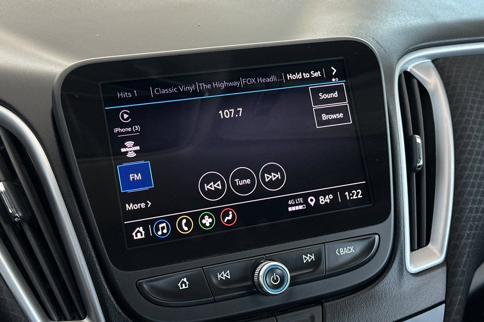 Used 2023 Chevrolet Malibu LT FWD image 24