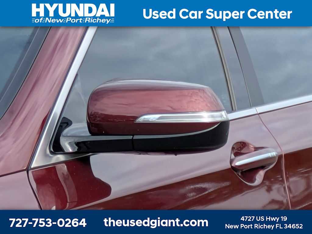 Used 2016 Hyundai Genesis 3.8 w/ Option Group 02 RWD image 11