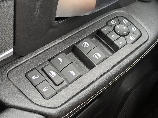 New 2026 RAM 3500 Big Horn AWD/4WD image 23