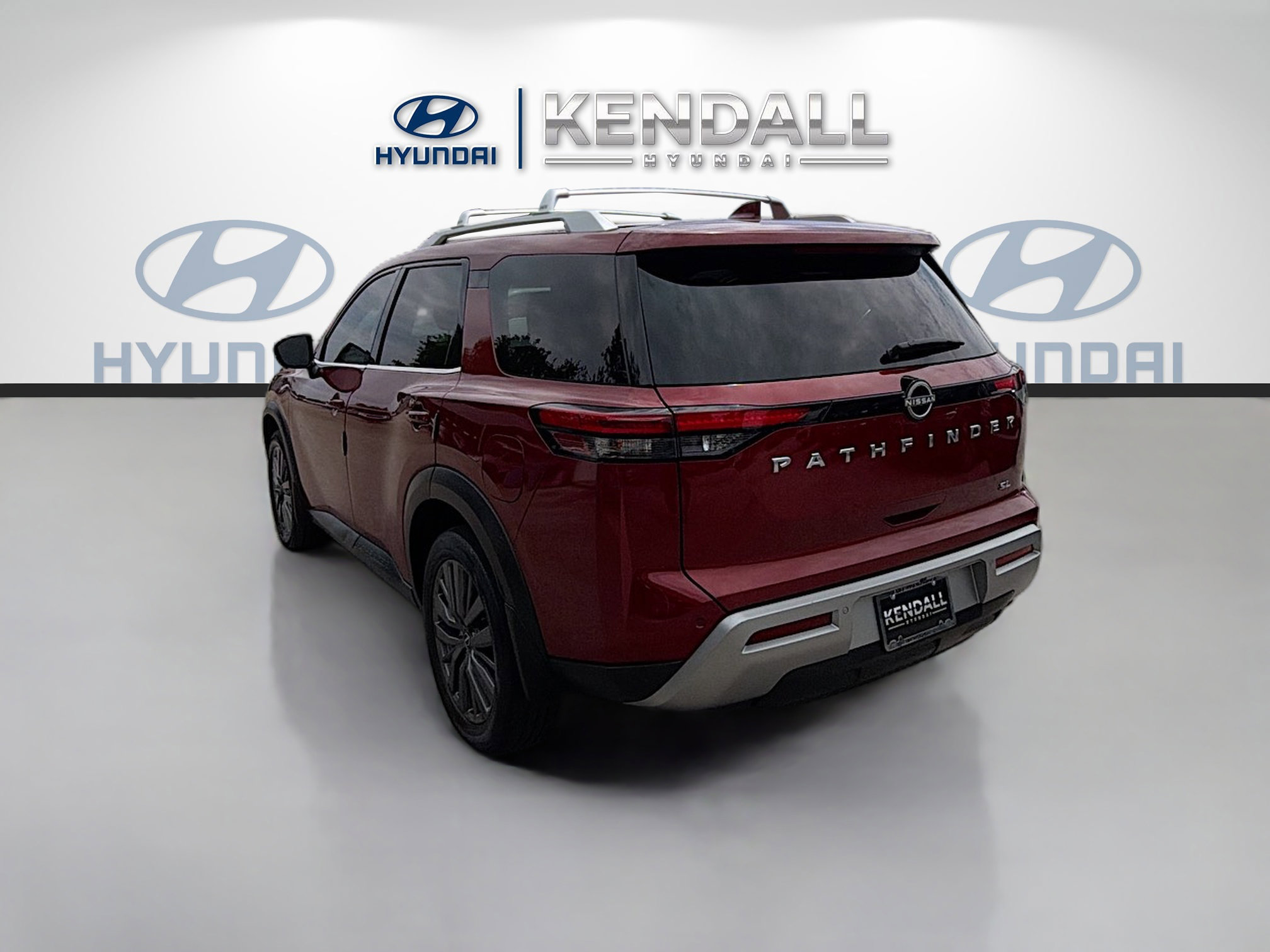 Used 2022 Nissan Pathfinder SL w/ SL Premium Package FWD image 4