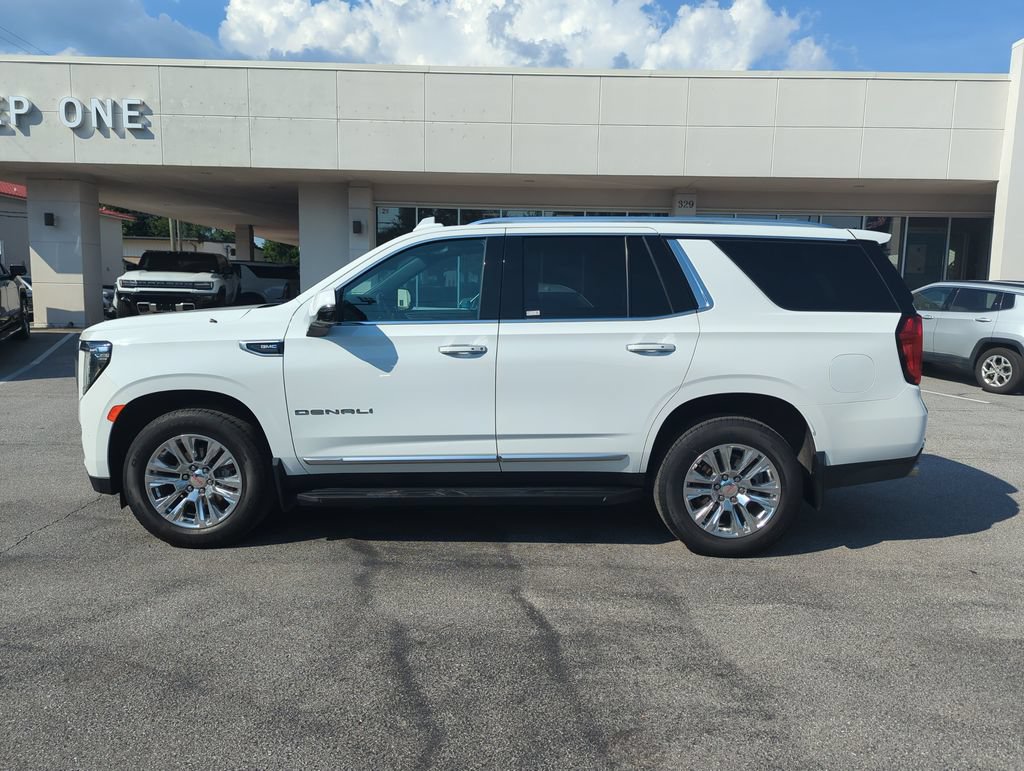 Used 2024 GMC Yukon Denali AWD/4WD image 3